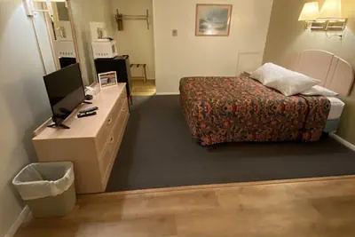 Photo 4 - Birchwood Inn