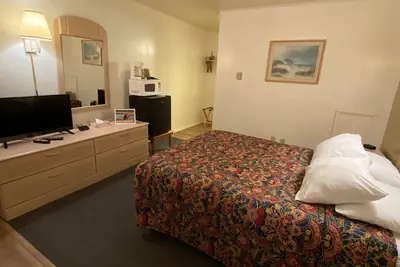 Photo 5 - Birchwood Inn