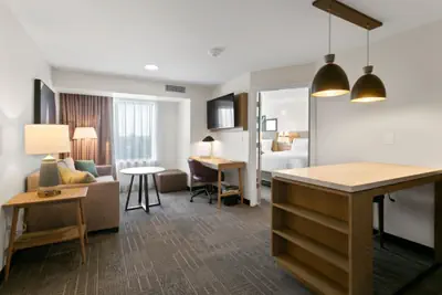 Photo 3 - Staybridge Suites Charlotte – Tyvola by IHG