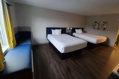 Photo 5 - Microtel Inn & Suites by Wyndham Milford
