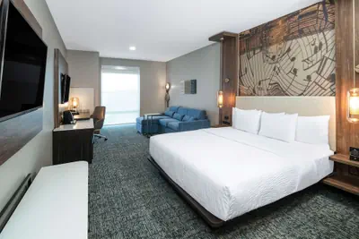 Photo 5 - La Quinta Inn & Suites by Wyndham Nashville Downtown / Stadium