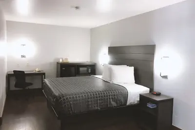 Photo 2 - Americas Best Value Inn & Suites San Antonio Arena District