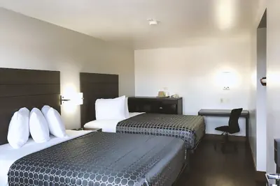 Photo 4 - Americas Best Value Inn & Suites San Antonio Arena District