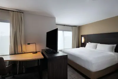 Photo 4 - Residence Inn by Marriott New Brunswick Tower Center Blvd