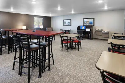 Photo 3 - My Place Hotel-Medford OR