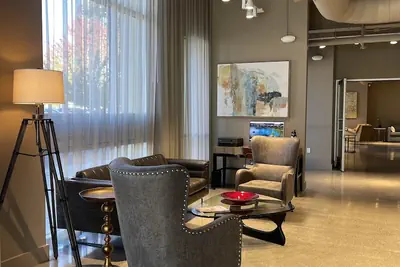 Photo 2 - Art House Hotel and Suites