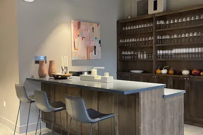 Photo 3 - Art House Hotel and Suites