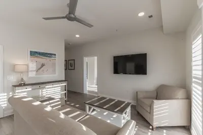 Photo 5 - Impala Suites