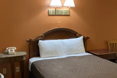Photo 4 - Stay Express Inn Hammond
