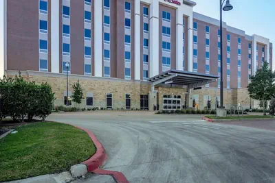 Photo 2 - Hampton Inn & Suites Houston Sugar Land
