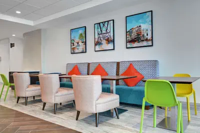Photo 4 - Home2 Suites by Hilton Bentonville Rogers