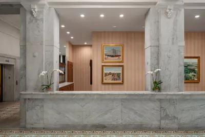 Photo 5 - Capital Hotel