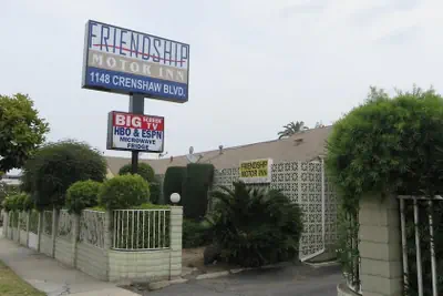 Photo 2 - Friendship Motor Inn