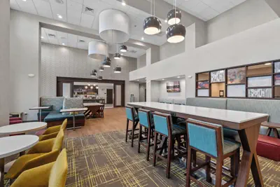 Photo 5 - Hampton Inn Redmond Bend Airport, OR