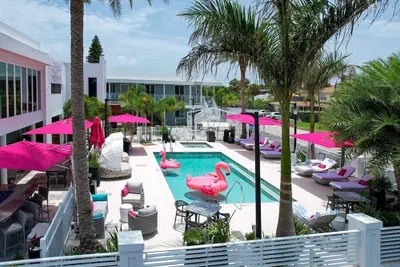 Photo 2 - The Saint Hotel