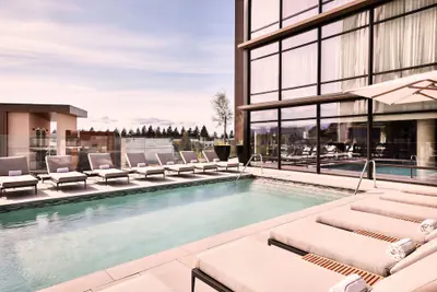 Photo 2 - AC Hotel by Marriott Sunnyvale Moffett Park