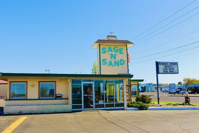 Photo 5 - Sage N Sand Motel