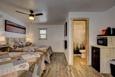 Photo 3 - Alpine Lodge and RV