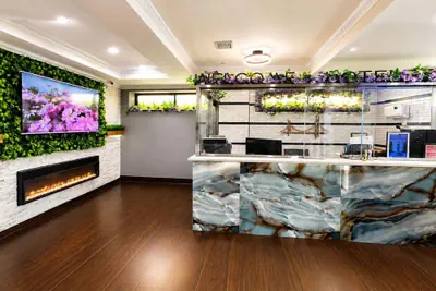 Photo 2 - Hotel Pergola JFK Airport