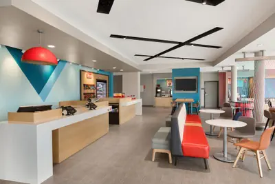 Photo 3 - avid hotel Macon North by IHG