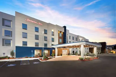 Photo 2 - Hampton Inn Oakhurst-yosemite, CA