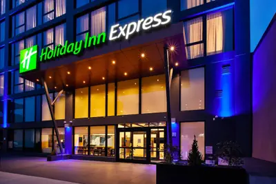 Photo 2 - Holiday Inn Express NYC Brooklyn - Sunset Park by IHG