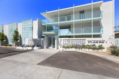Photo 2 - Modern Designer Studio with Pool