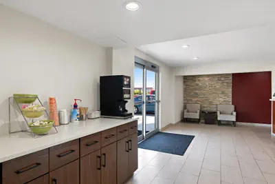 Photo 5 - Quality Suites Wildwood - The Villages