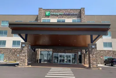 Photo 2 - Holiday Inn Express & Suites Canon City by IHG