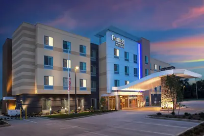 Photo 2 - Fairfield Inn & Suites by Marriott Lebanon near Expo Center