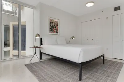 Photo 3 - Roami at Sunny Isles