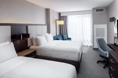 Photo 2 - Holiday Inn Express Washington DC Downtown by IHG