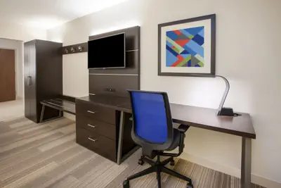 Photo 3 - Holiday Inn Express Washington DC Downtown by IHG