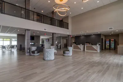 Photo 5 - Best Western Plus Tacoma Hotel