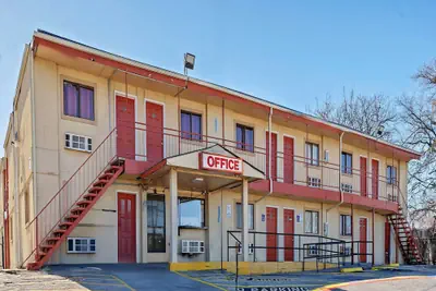 Photo 3 - Relax Motel Grand Prairie Dallas I 30