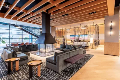 Photo 3 - The Shay Hotel