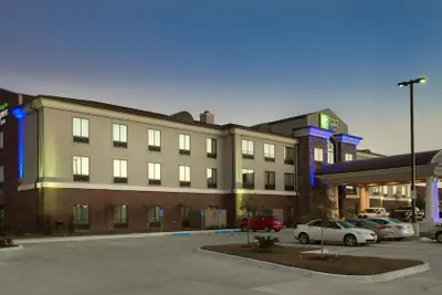 Photo 2 - Holiday Inn Express Hotel & Suites Morgan City Tiger Island by IHG