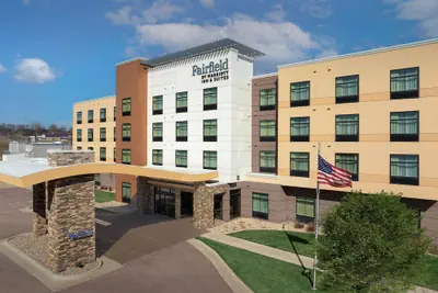 Photo 2 - Fairfield Inn & Suites Sioux Falls Airport