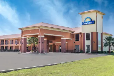 Photo 2 - Days Inn by Wyndham Dilley