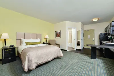 Photo 4 - Candlewood Suites Monahans by IHG