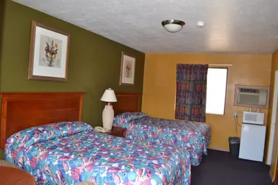 Photo 3 - Atlantic Economy Inn