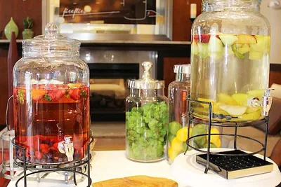 Photo 3 - Hilton Garden Inn Falls Church