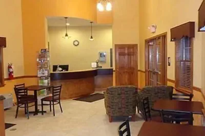 Photo 3 - Budget Inn Williamsport