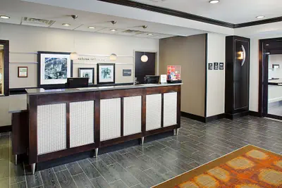 Photo 5 - Hampton Inn & Suites Lansing West