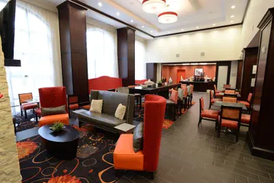 Photo 4 - Hampton Inn & Suites Albany At Albany Mall