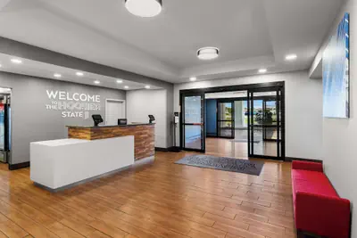 Photo 5 - Hampton Inn & Suites Schererville