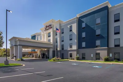Photo 2 - Hampton Inn & Suites Schererville