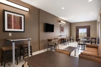Photo 4 - Microtel Inn & Suites by Wyndham Cotulla