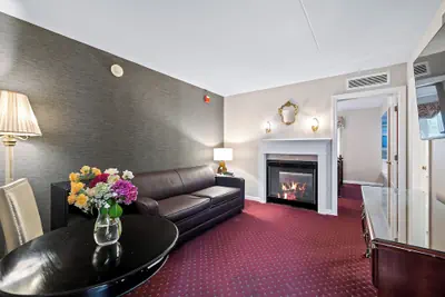 Photo 5 - John Carver Inn & Spa
