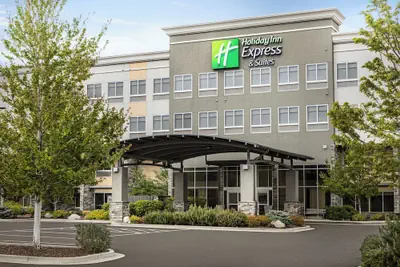 Photo 2 - Holiday Inn Express & Suites Colorado Springs Central by IHG